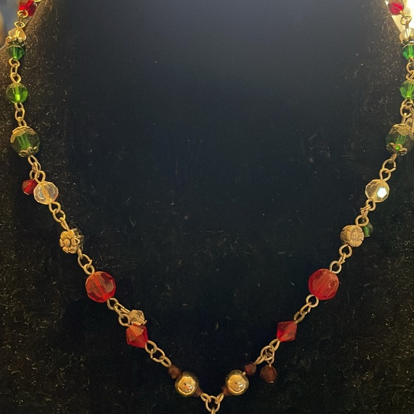 Beautiful Christmas Necklace - Picture 3 of 5